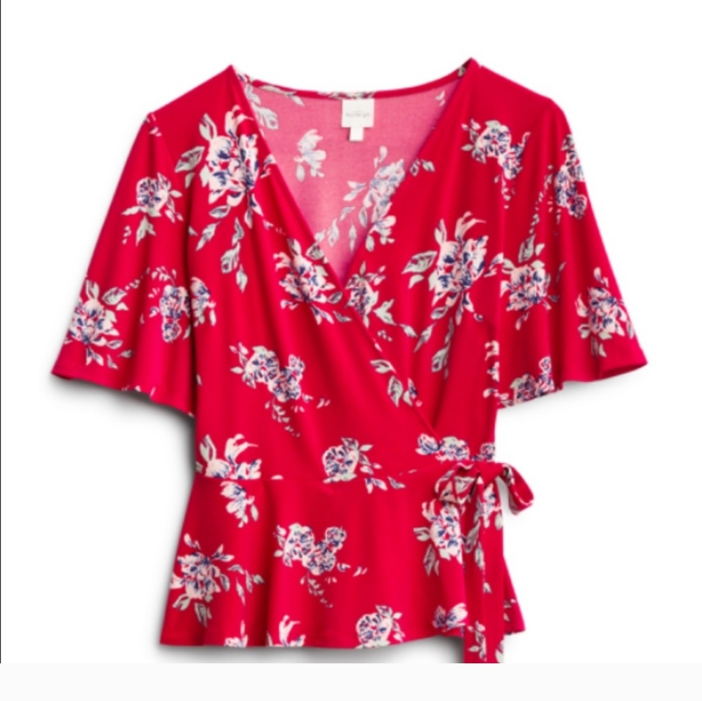 NWOT Kaileigh red floral wrap top